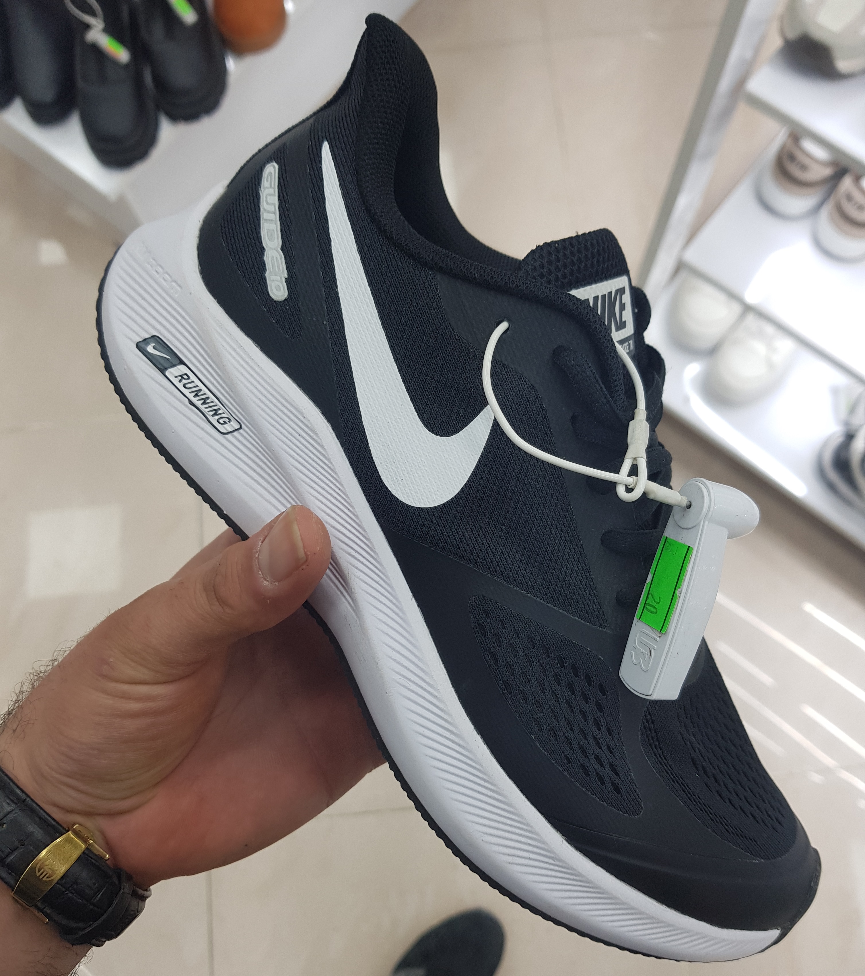 نایک گاید مشکی سفید Nike Guide