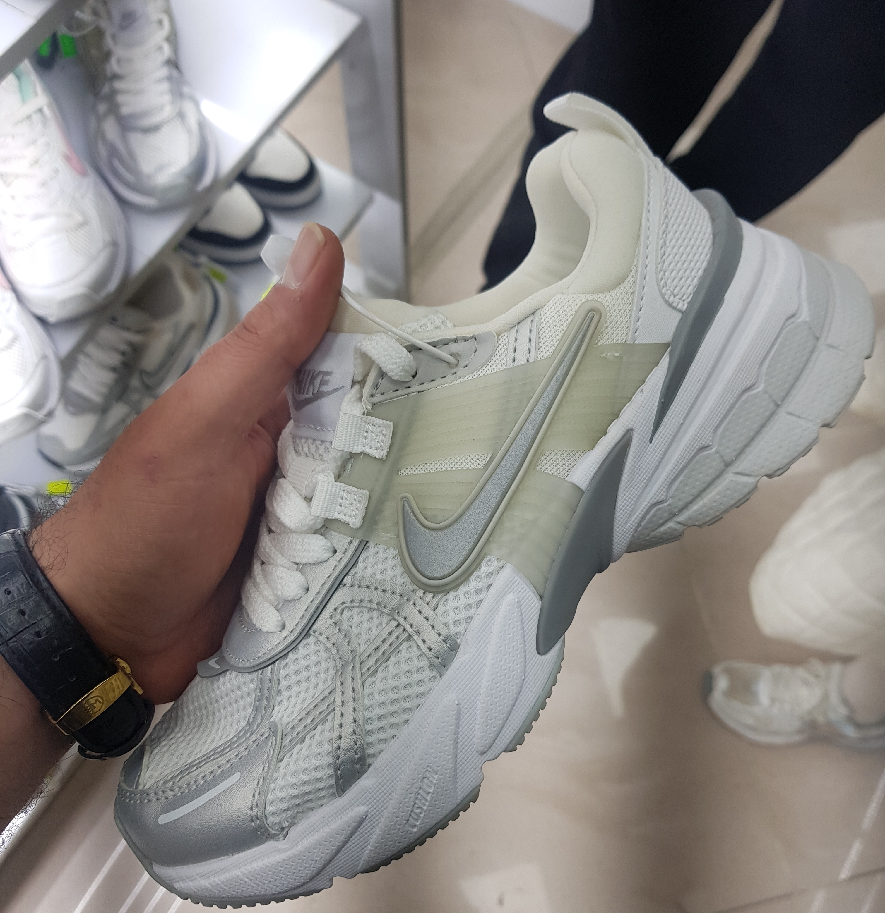 نایک وی تو کی ران سفید نقره ای Nike V2K Run
