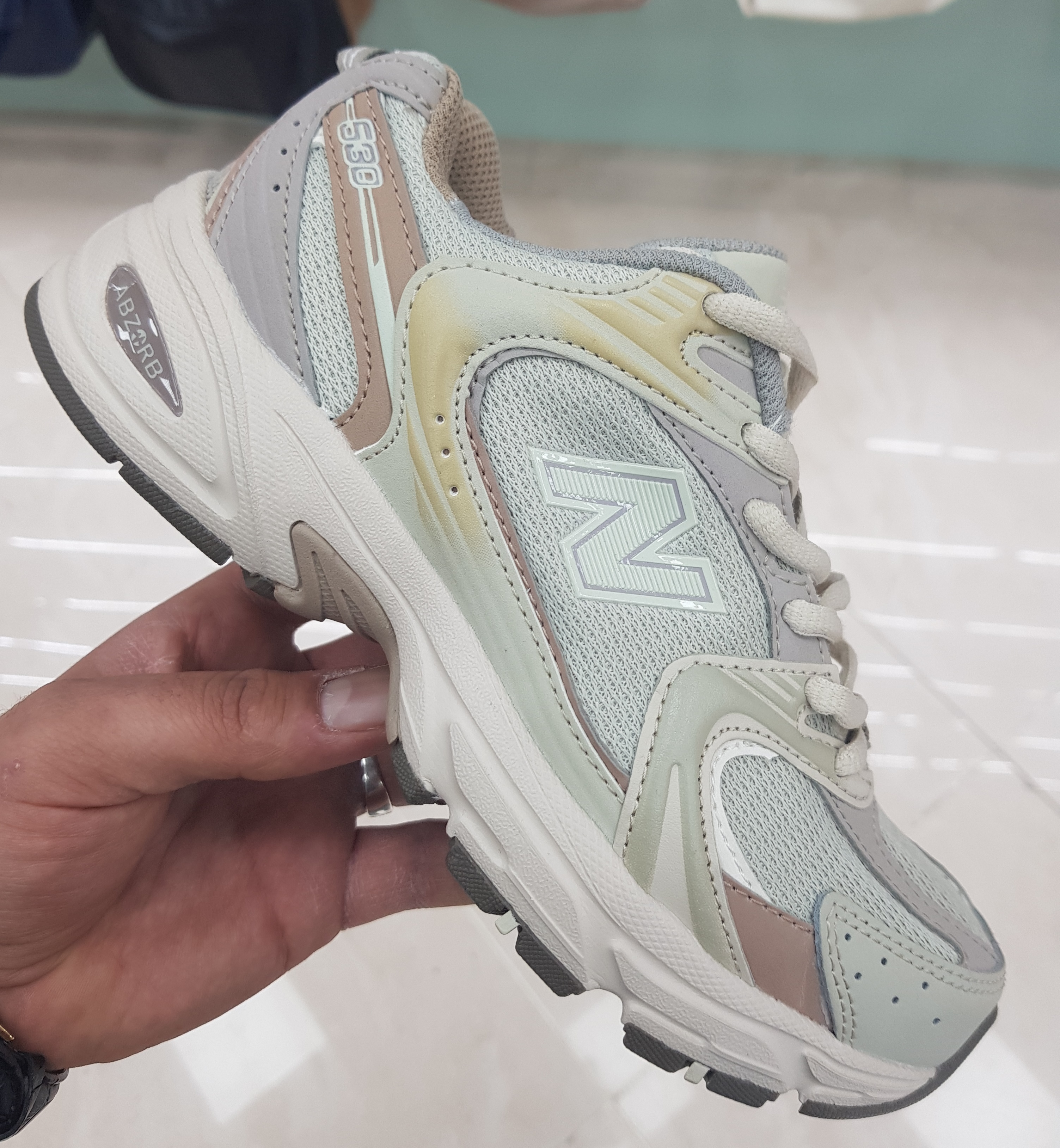 کفش نیوبالانس 530 کرم-بژ New Balance 530 Cream Beige