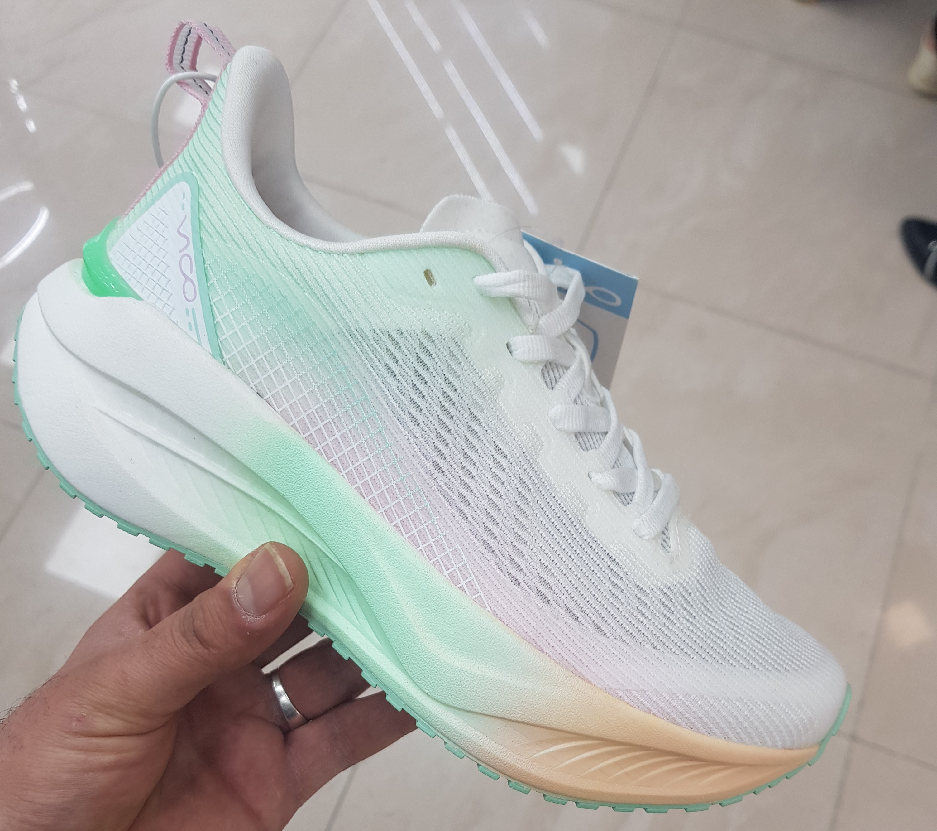 ویکو رانینگ سفید-سبز Vico Runing White/Green