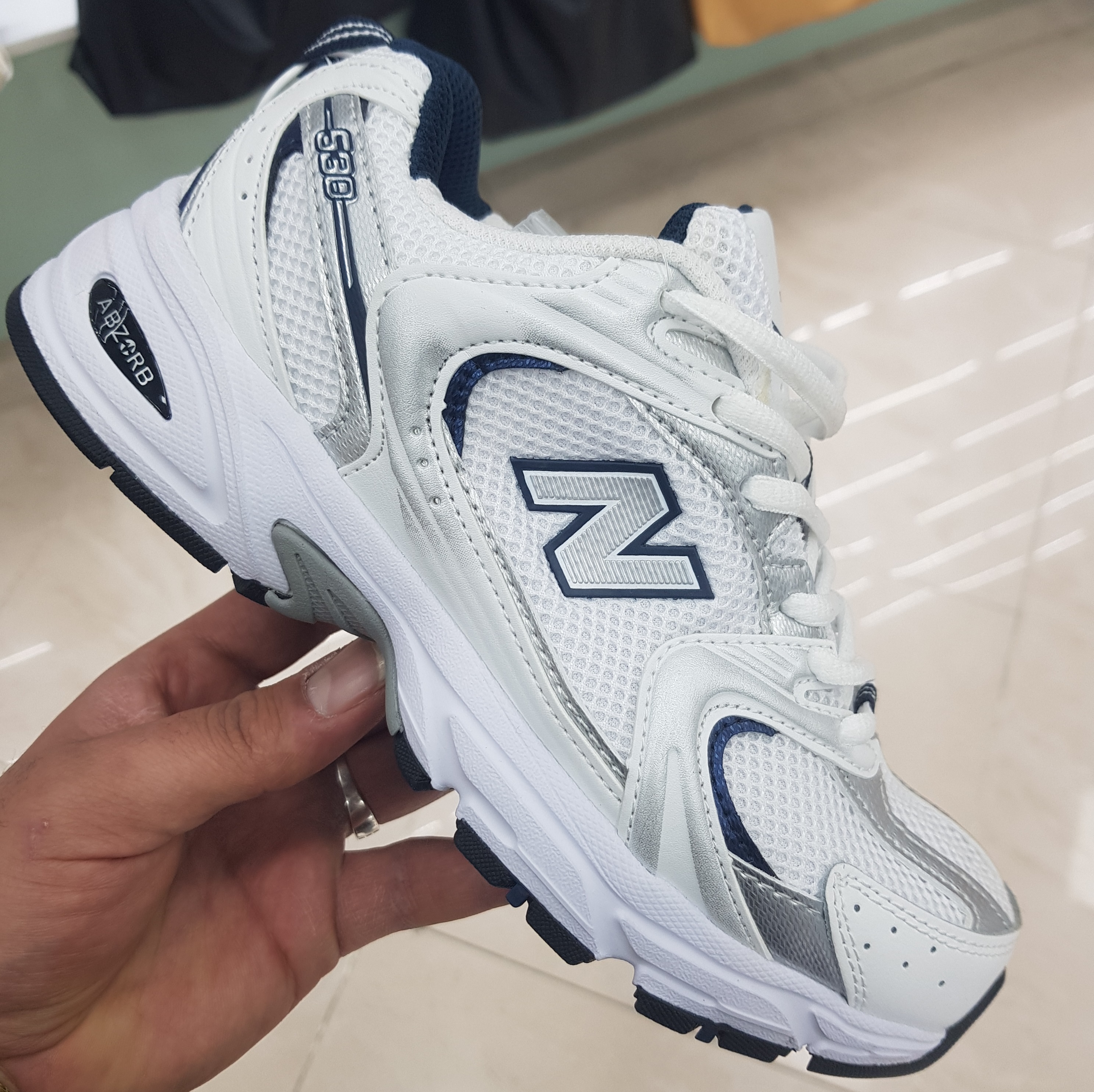 کفش نیوبالانس 530 سفید،نقره ای،سرمه ای New Balance 530 White Silver Navy